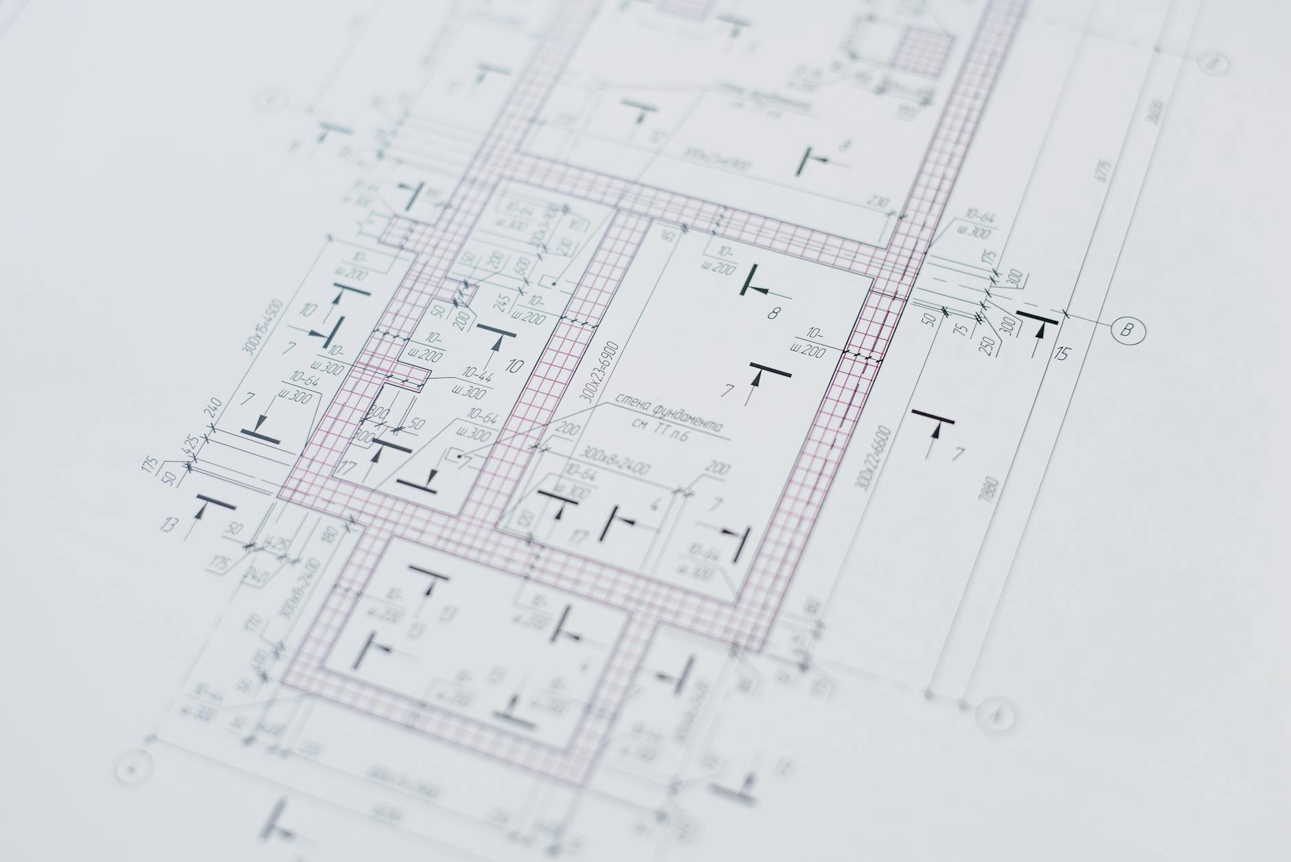 Dlaczego brak detali w projekcie wykonawczym kończy się reklamacjami po latach Zbliżenie na rzut architektoniczny szczegółowego projektu wykonawczego