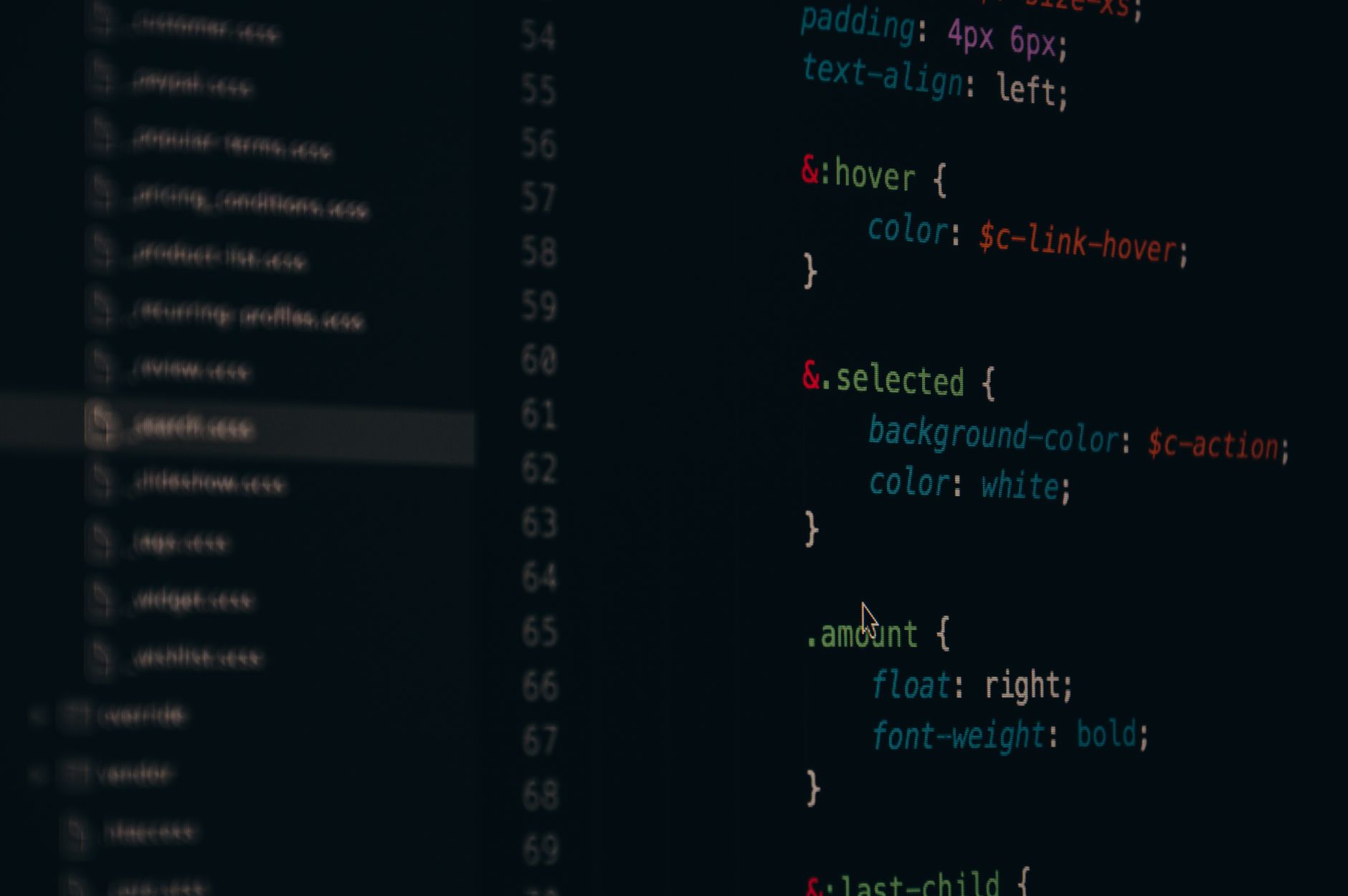 Kolorowy kod CSS na monitorze komputera podczas tworzenia strony WWW Kolorowy kod CSS na monitorze komputera podczas tworzenia strony WWW